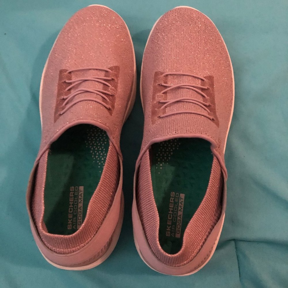 Lavender Sketchers Air Cooled Gogo Mat Shoes